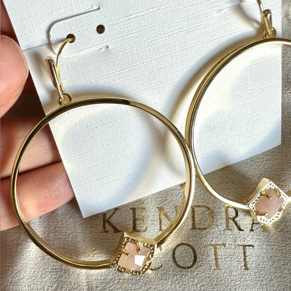 NEW Kendra Scott Elberta Rose Quartz Hoop Earrings - Picture 2 of 5